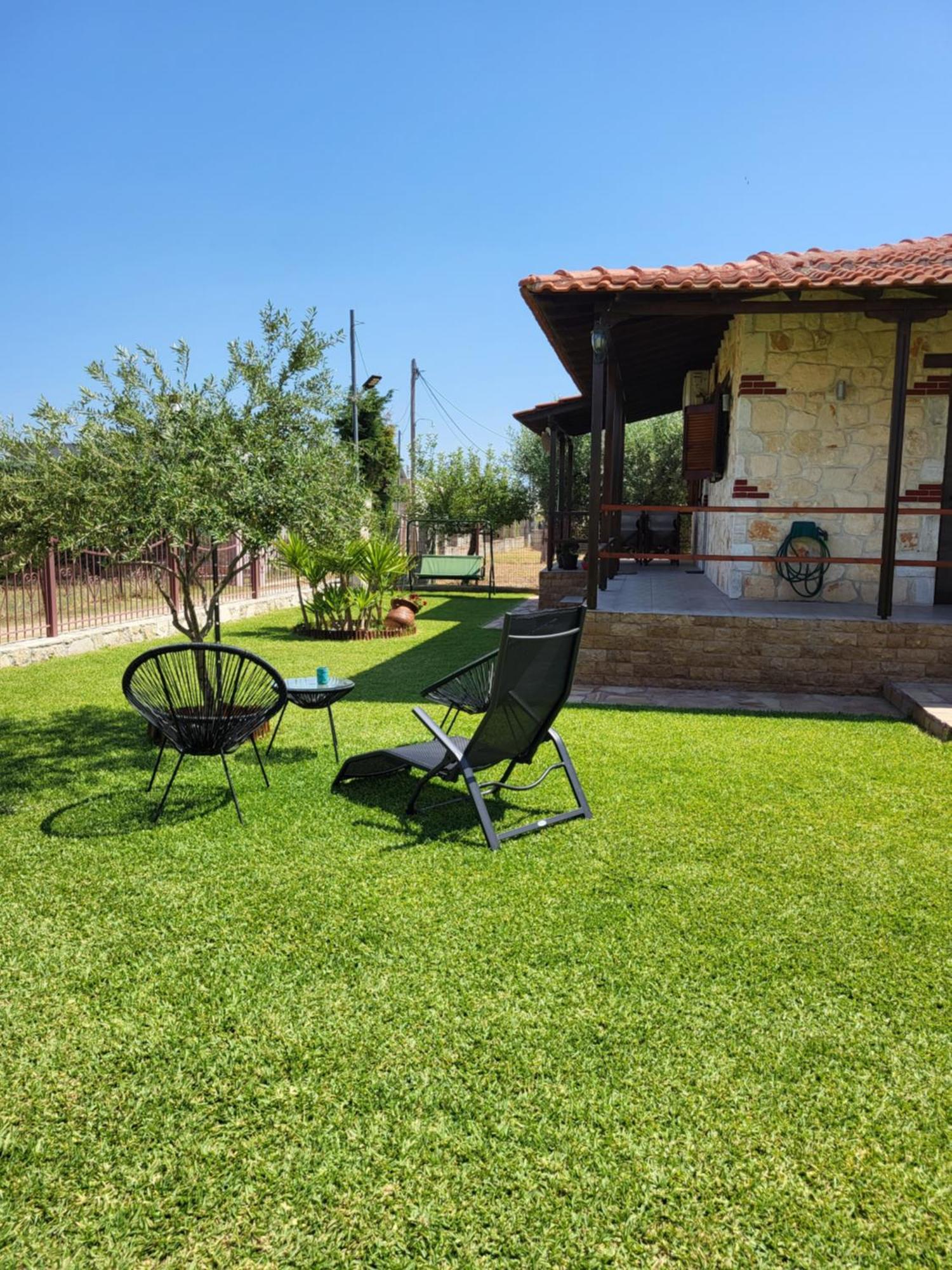 Villa Trifon By Rentalspro Services -Nea Potidea Halkidiki Exterior photo