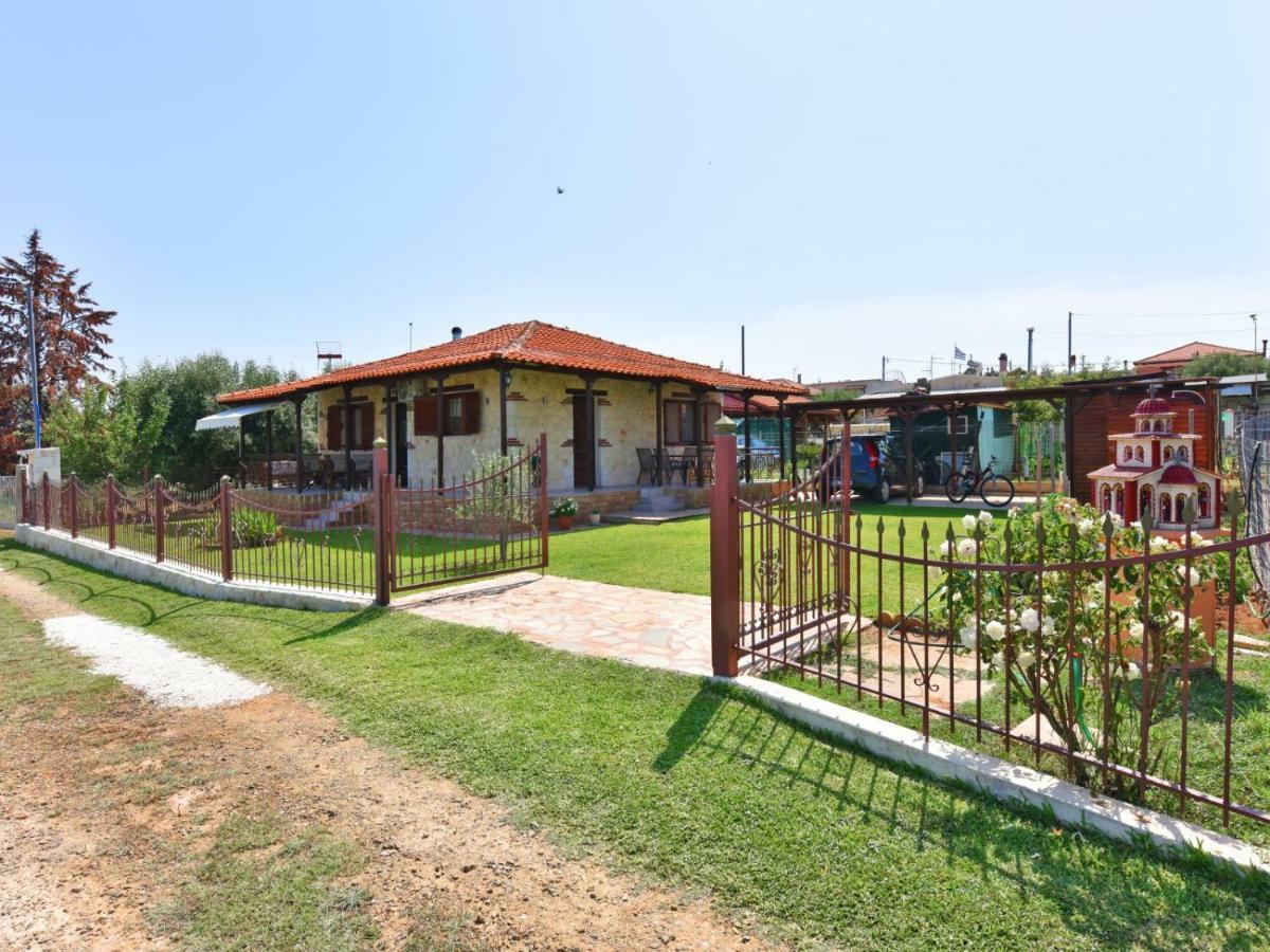 Villa Trifon By Rentalspro Services -Nea Potidea Halkidiki Exterior photo