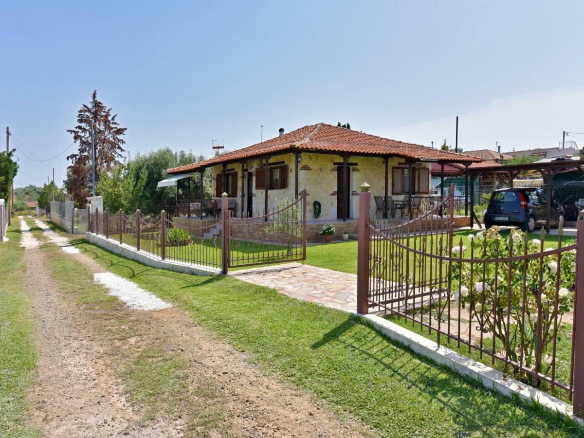 Villa Trifon By Rentalspro Services -Nea Potidea Halkidiki Exterior photo